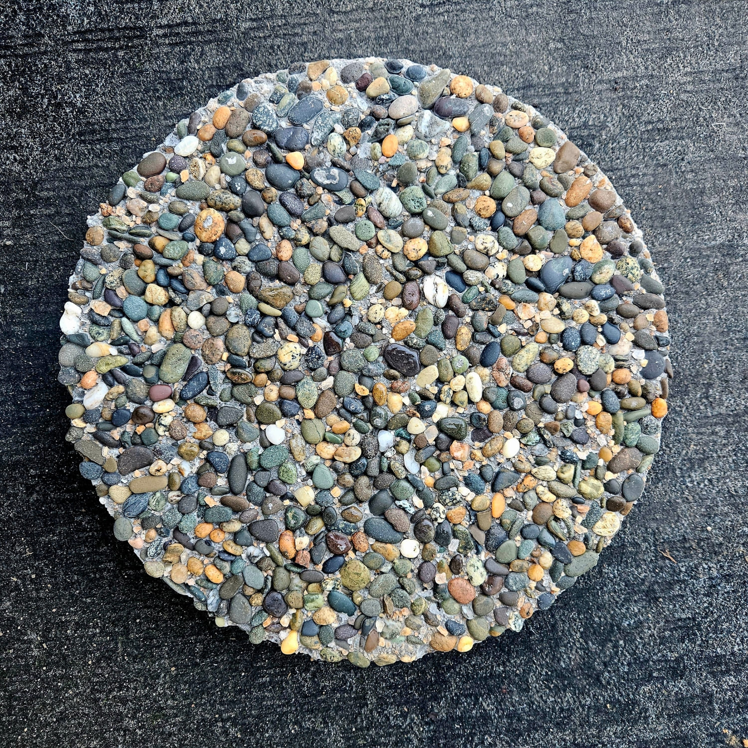 Creative Ways to Use Round Pavers in Your Garden and Outdoor Spaces